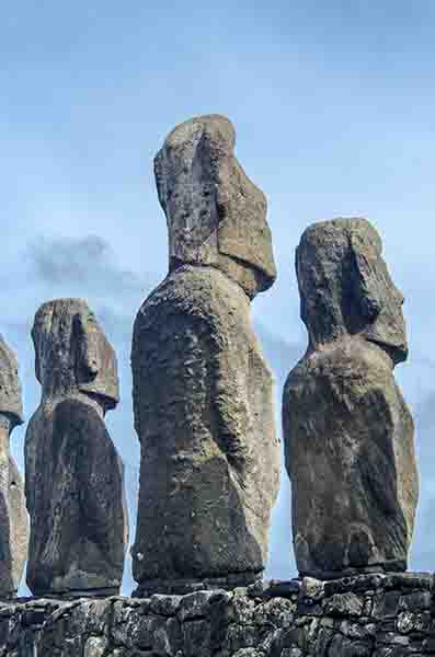 76 - Chile - isla de Rapa Nui o Pascua - Ahu Tongariki